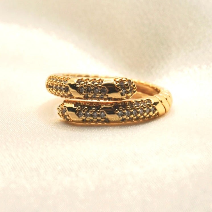 Hero Gold Ring