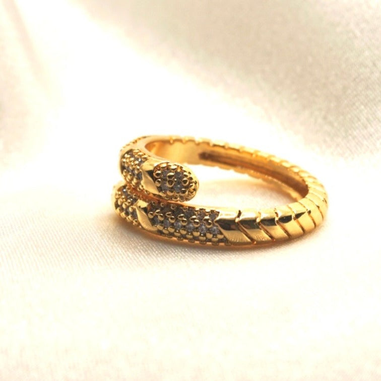 Hero Gold Ring