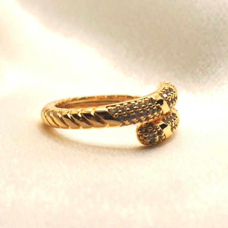 Hero Gold Ring